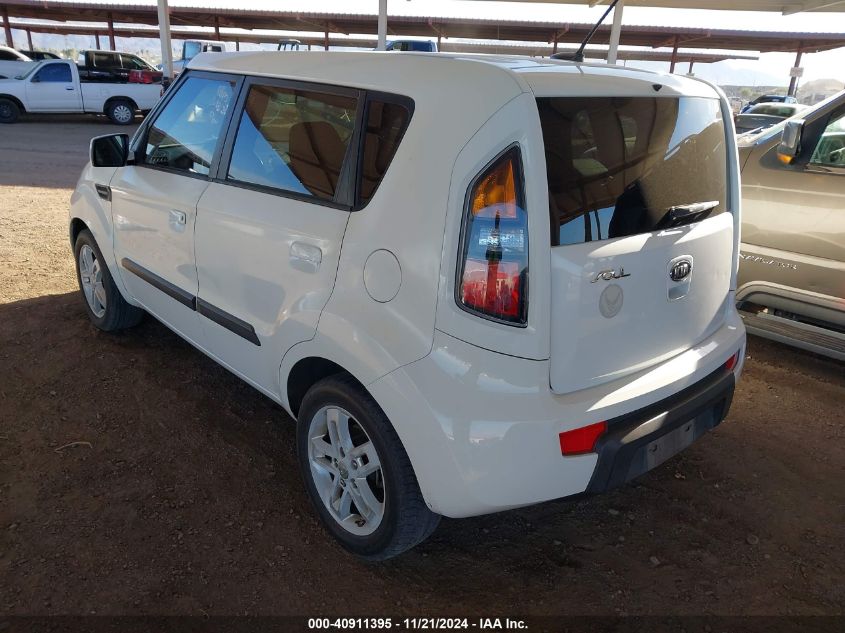 2010 Kia Soul + VIN: KNDJT2A21A7166818 Lot: 40911395