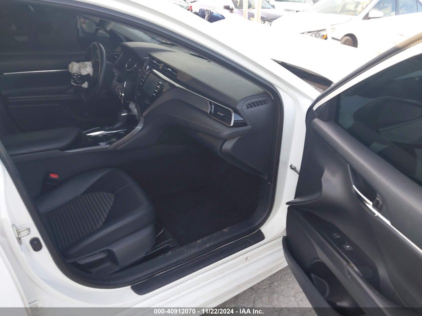 2019 TOYOTA CAMRY VIN: 4T1B11HK5KU832720