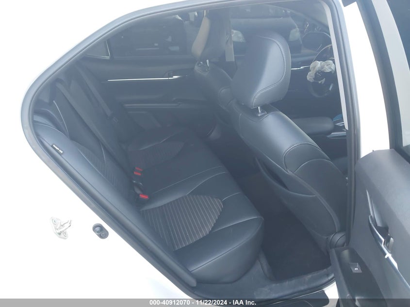 2019 TOYOTA CAMRY VIN: 4T1B11HK5KU832720