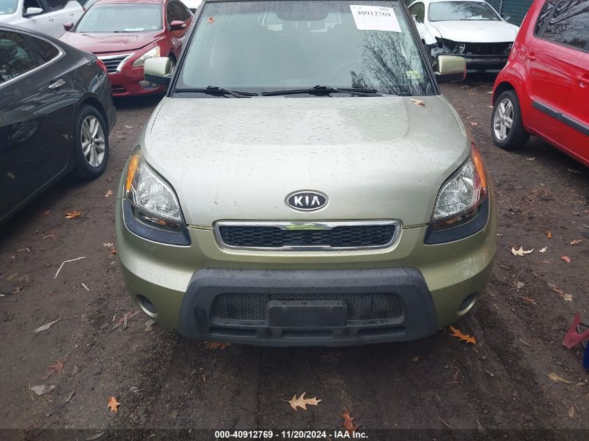 2010 Kia Soul + VIN: KNDJT2A28A7064738 Lot: 40912769