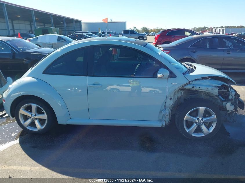 2010 Volkswagen New Beetle 2.5L Final Edition VIN: 3VWRW3AG7AM035570 Lot: 40912830