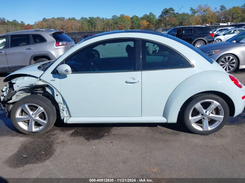 2010 Volkswagen New Beetle 2.5L Final Edition VIN: 3VWRW3AG7AM035570 Lot: 40912830