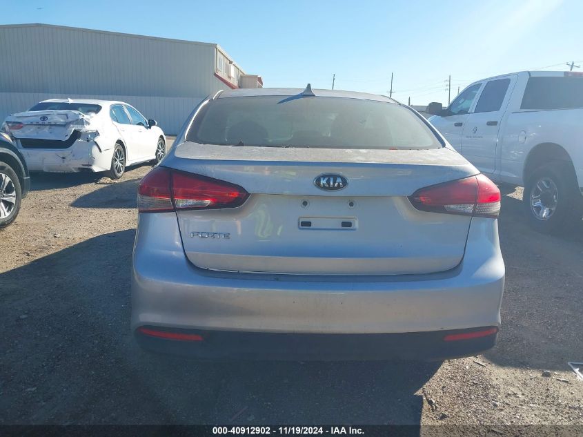 2018 Kia Forte Lx VIN: 3KPFK4A76JE225863 Lot: 40912902