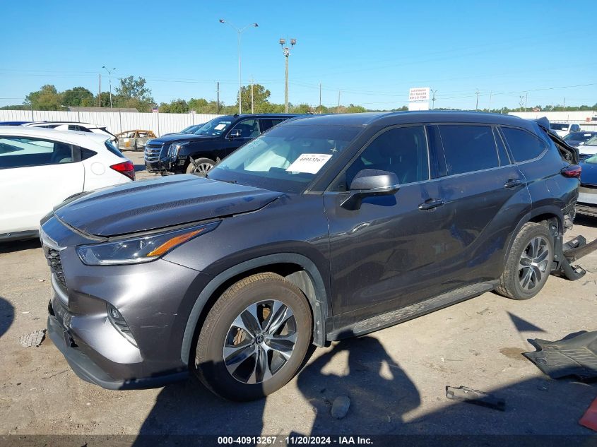 2021 TOYOTA HIGHLANDER XLE - 5TDGZRAH3MS089790