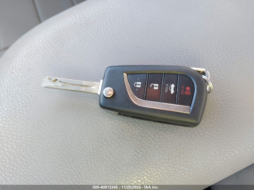 2018 TOYOTA CAMRY VIN: 4T1B11HK7JU520980