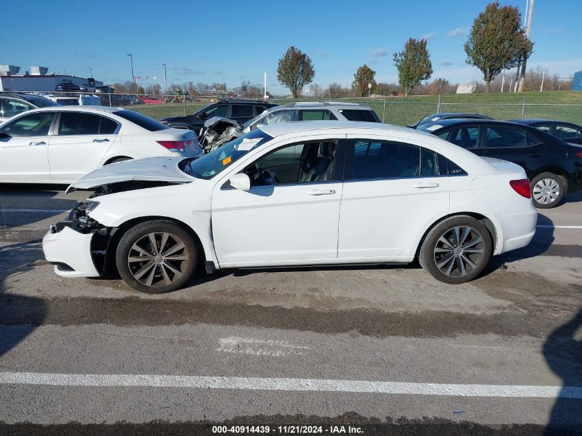 2013 Chrysler 200 Limited VIN: 1C3CCBCGXDN667227 Lot: 40914439