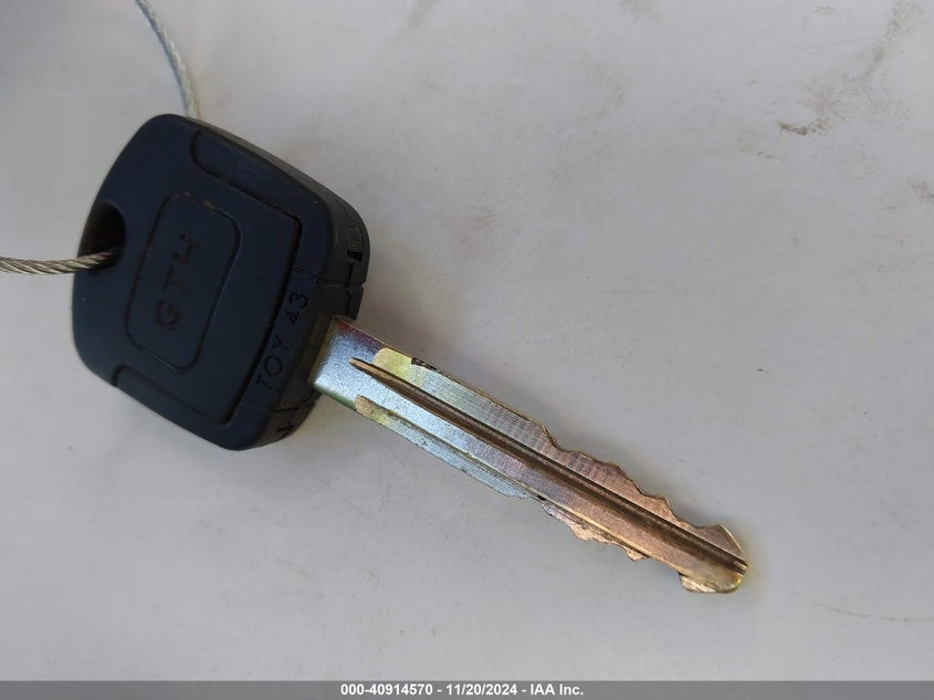 2010 TOYOTA CAMRY VIN: 4T4BF3EK5AR068101