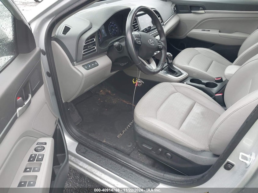 2019 HYUNDAI ELANTRA LIMITED - 5NPD84LF4KH486397
