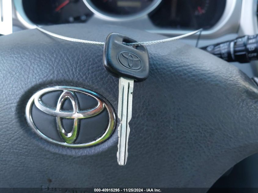 2005 Toyota Highlander V6 VIN: JTEDP21A950052360 Lot: 40915295