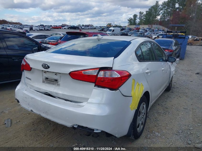 VIN KNAFX4A66G5535912 2016 KIA FORTE no.4