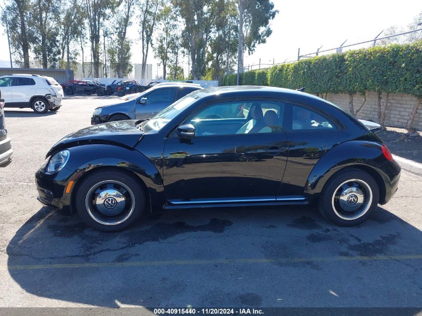 2015 Volkswagen Beetle 1.8T Classic VIN: 3VWF17AT6FM656800 Lot: 40915440