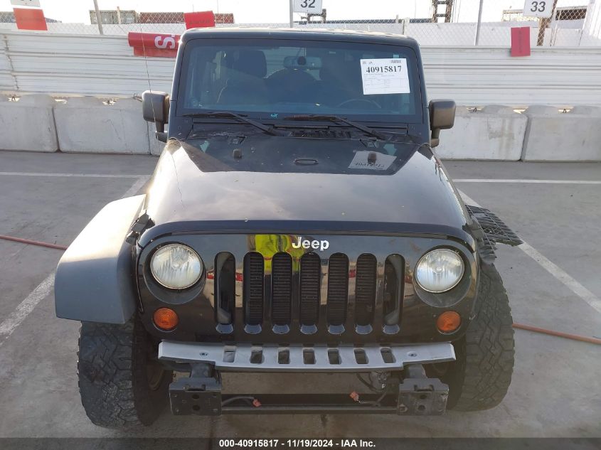 2013 Jeep Wrangler Unlimited Sport VIN: 1C4BJWDG8DL702426 Lot: 40915817