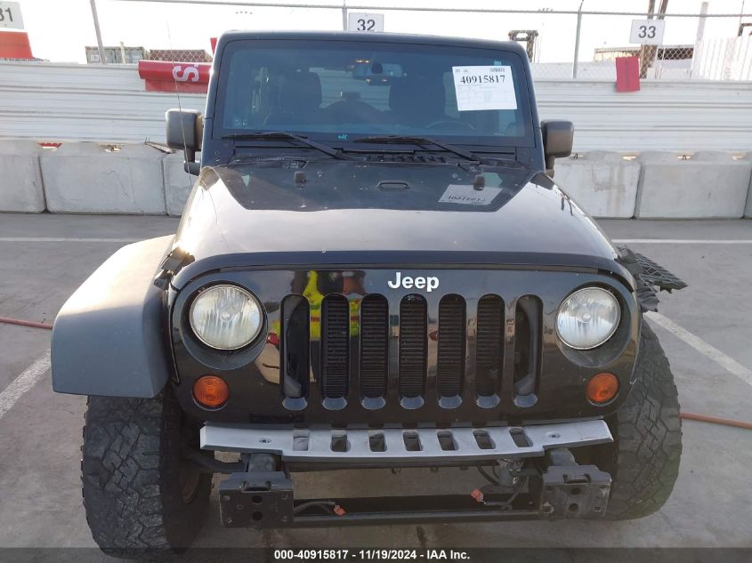 2013 Jeep Wrangler Unlimited Sport VIN: 1C4BJWDG8DL702426 Lot: 40915817