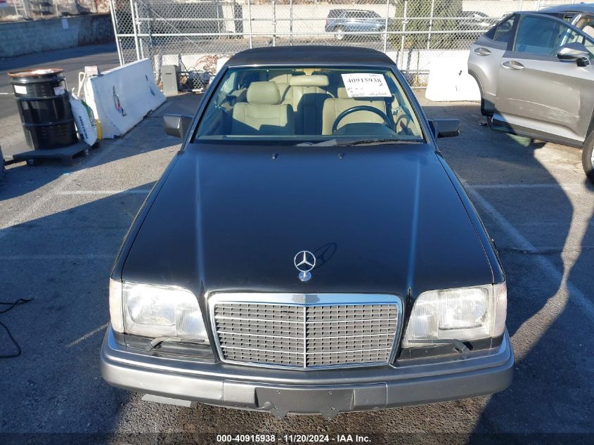 1994 Mercedes-Benz E 320 VIN: WDBEA66E6RC016688 Lot: 40915938