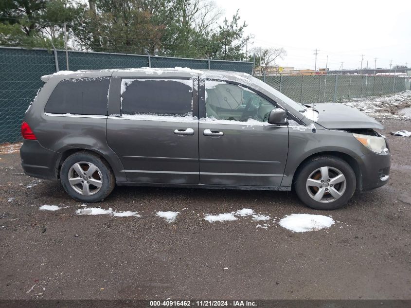 2010 Volkswagen Routan Se VIN: 2V4RW3D18AR295436 Lot: 40916462