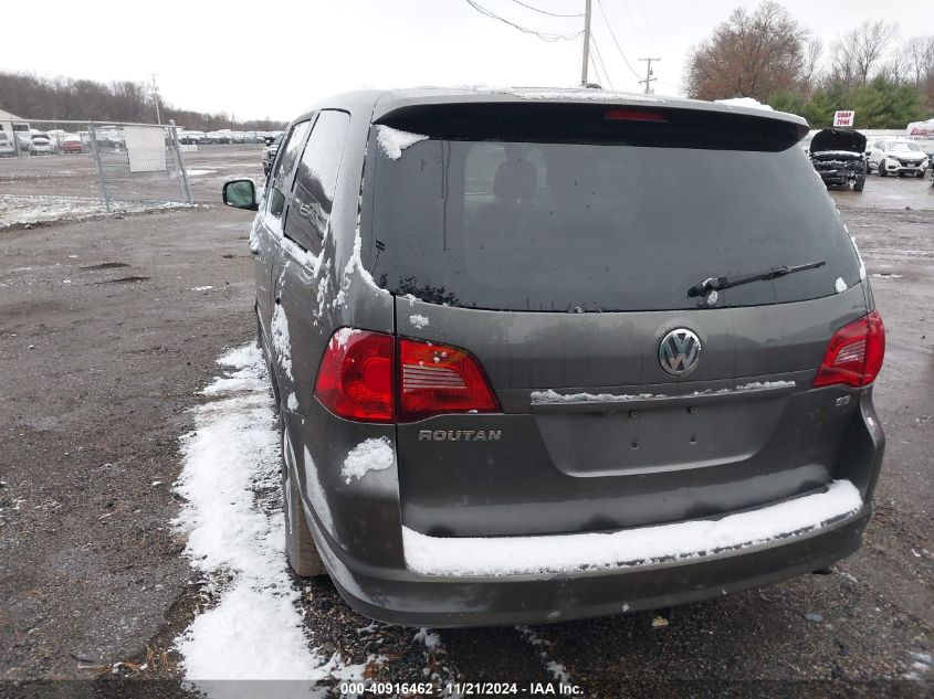 2010 Volkswagen Routan Se VIN: 2V4RW3D18AR295436 Lot: 40916462