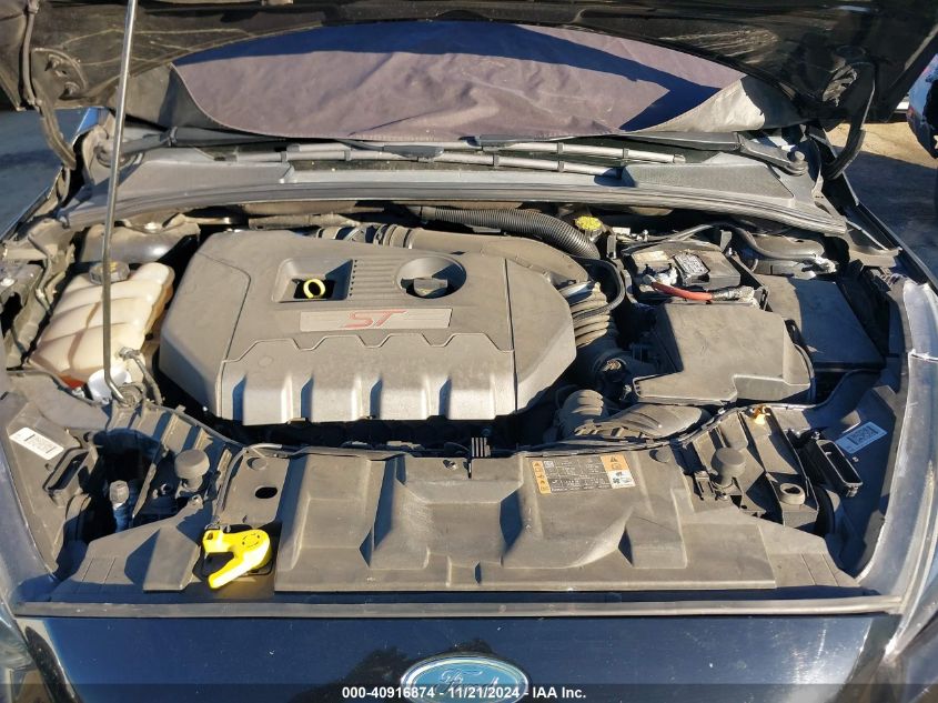 VIN 1FADP3L9XJL303835 2018 FORD FOCUS ST
