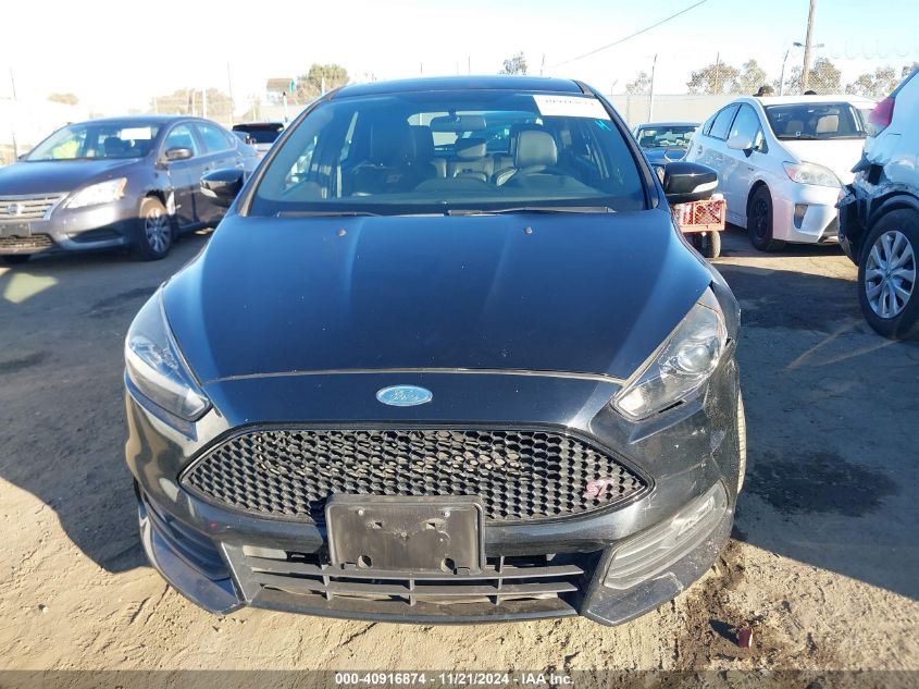 VIN 1FADP3L9XJL303835 2018 FORD FOCUS ST