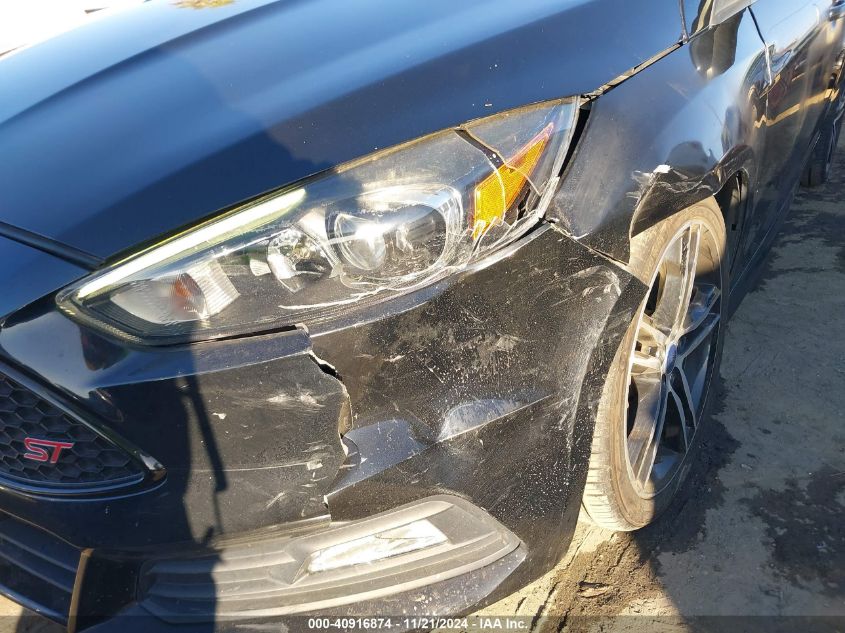 VIN 1FADP3L9XJL303835 2018 FORD FOCUS ST
