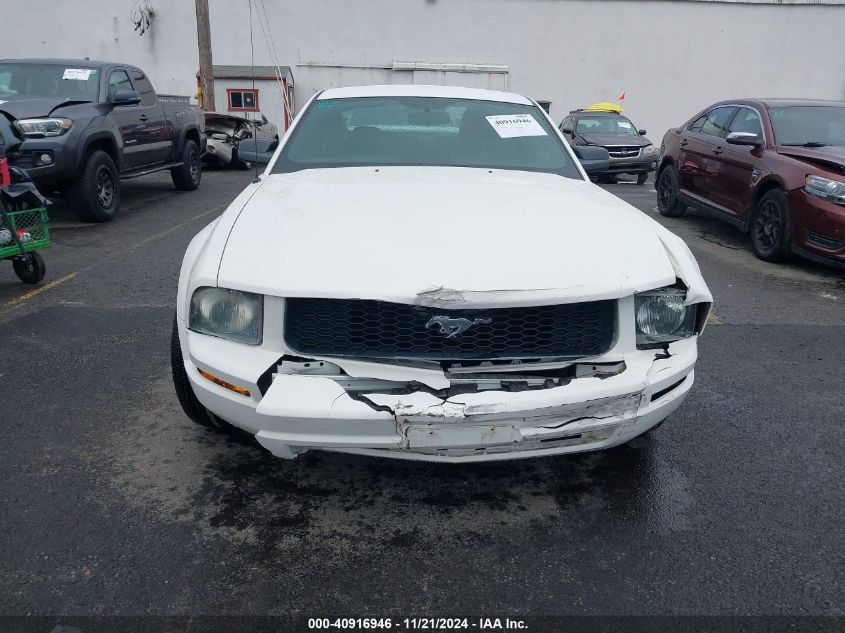 2005 Ford Mustang V6 Deluxe/V6 Premium VIN: 1ZVFT80NX55118172 Lot: 40916946