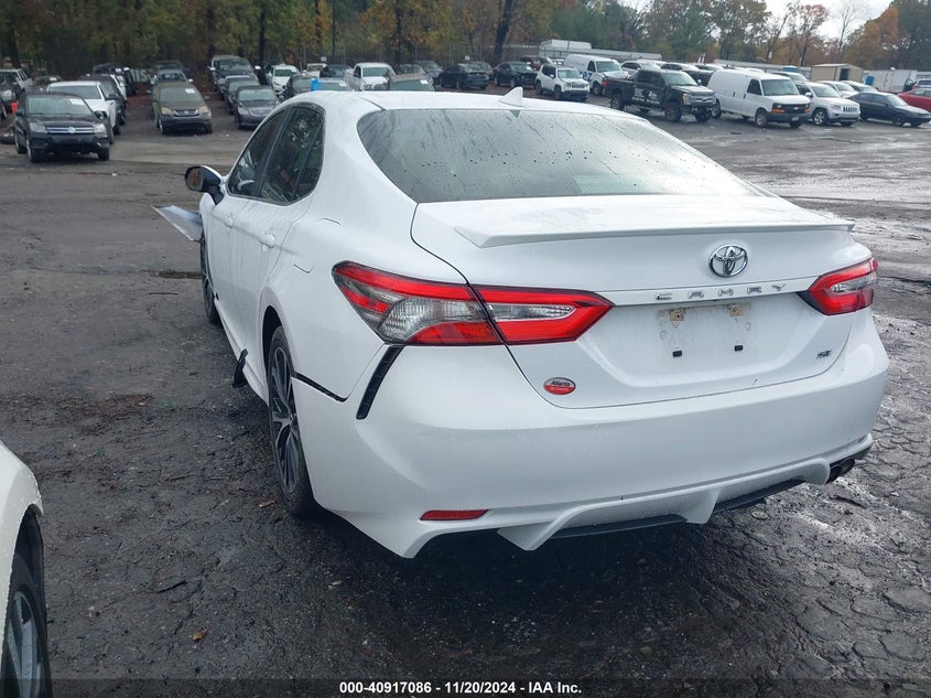 2019 TOYOTA CAMRY VIN: 4T1B11HK5KU742807
