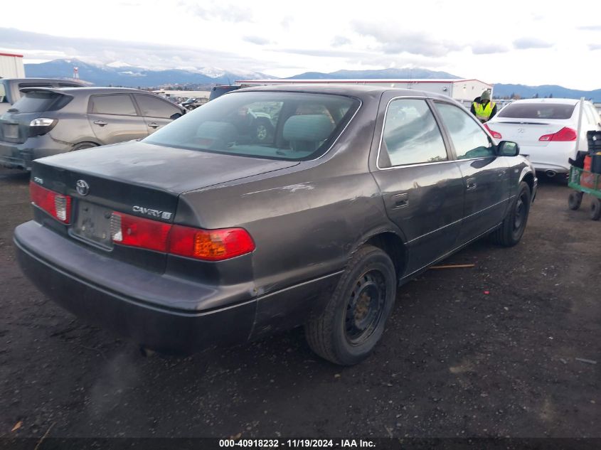 2001 Toyota Camry Le VIN: 4T1BG22K11U850546 Lot: 40918232