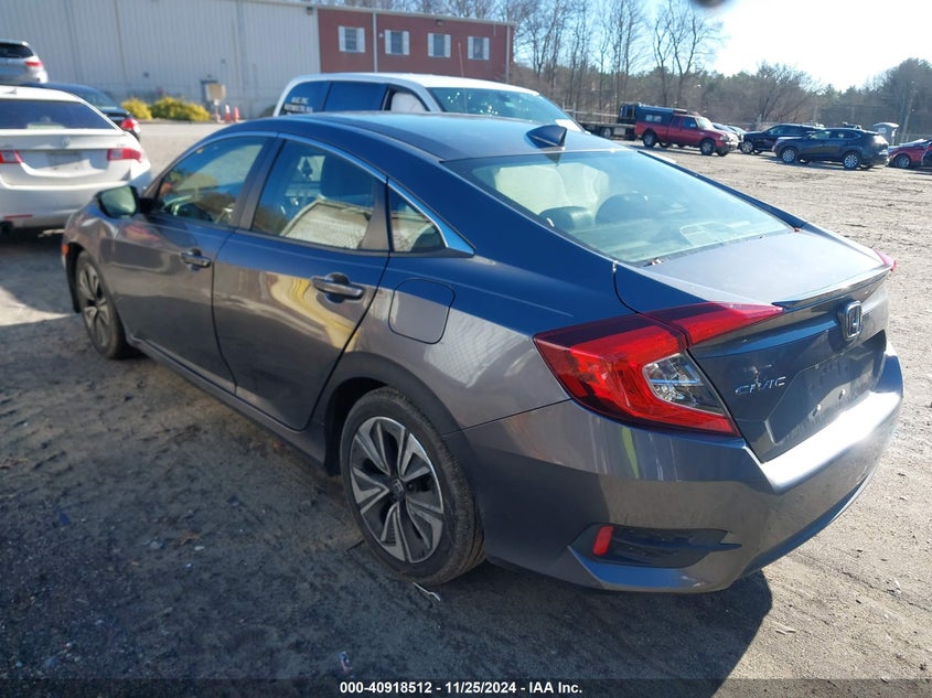 2018 HONDA CIVIC VIN: JHMFC1F76JX022121
