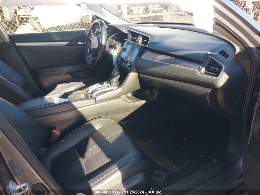 2018 HONDA CIVIC VIN: JHMFC1F76JX022121