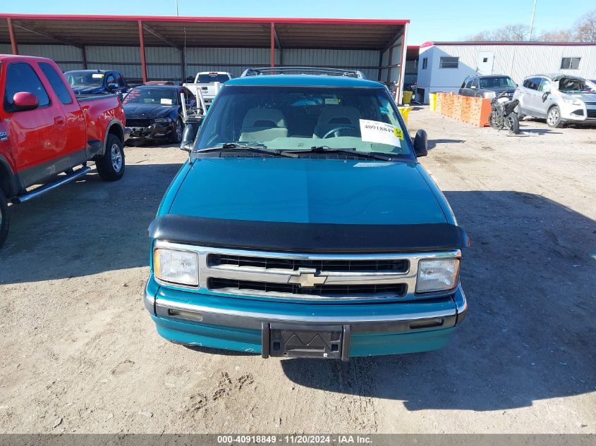 1996 Chevrolet Blazer VIN: 1GNCS13W2T2101571 Lot: 40918849