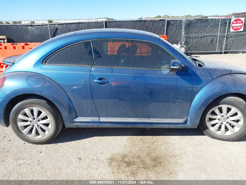 2019 Volkswagen Beetle 2.0T Final Edition Se/2.0T Final Edition Sel/2.0T S VIN: 3VWFD7AT7KM719095 Lot: 40919031