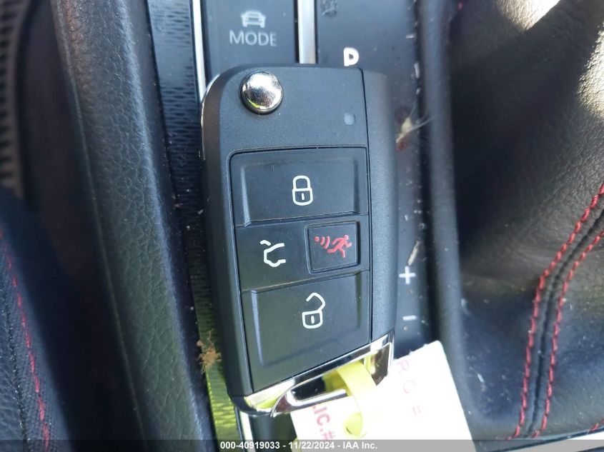 2016 VOLKSWAGEN GOLF GTI AUTOBAHN W/PERFORMANCE PACKAGE 4-DOOR - 3VW447AU6GM020855