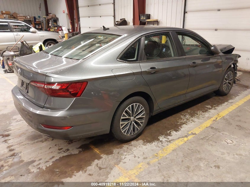VIN 3VWC57BU9LM092117 2020 VOLKSWAGEN JETTA 1.4T R-LINE/1.4T S/1.4T SE