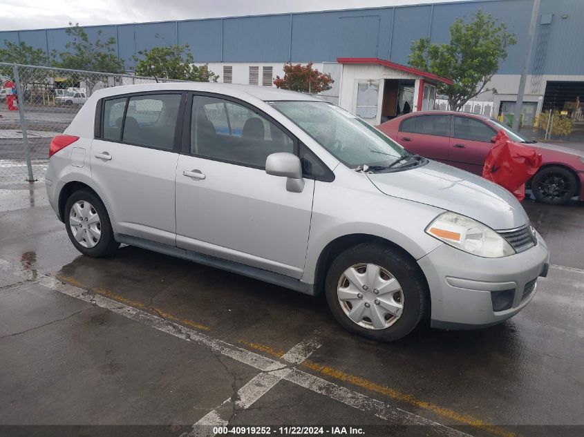 2008 Nissan Versa 1.8S VIN: 3N1BC13E68L408596 Lot: 40919252