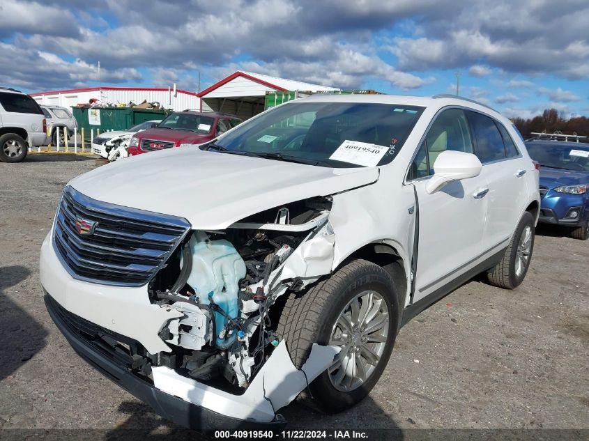 VIN 1GYKNCRS9KZ118900 2019 Cadillac XT5, Luxury no.2