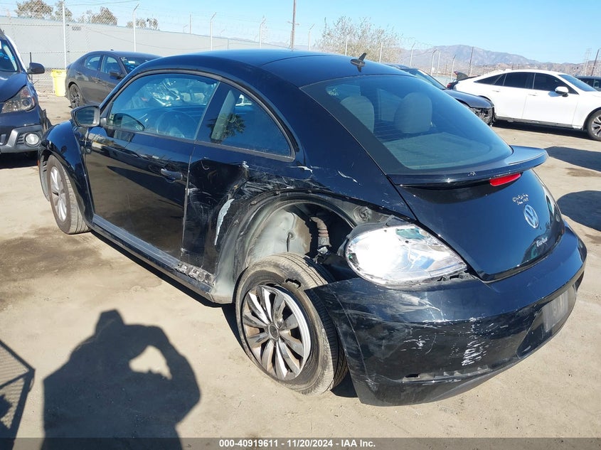 2016 VOLKSWAGEN BEETLE 1.8T S - 3VWF07AT0GM634893