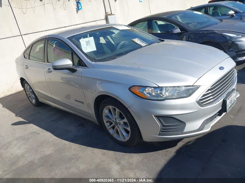 VIN 3FA6P0LU2KR201606 2019 Ford Fusion, Hybrid SE no.1