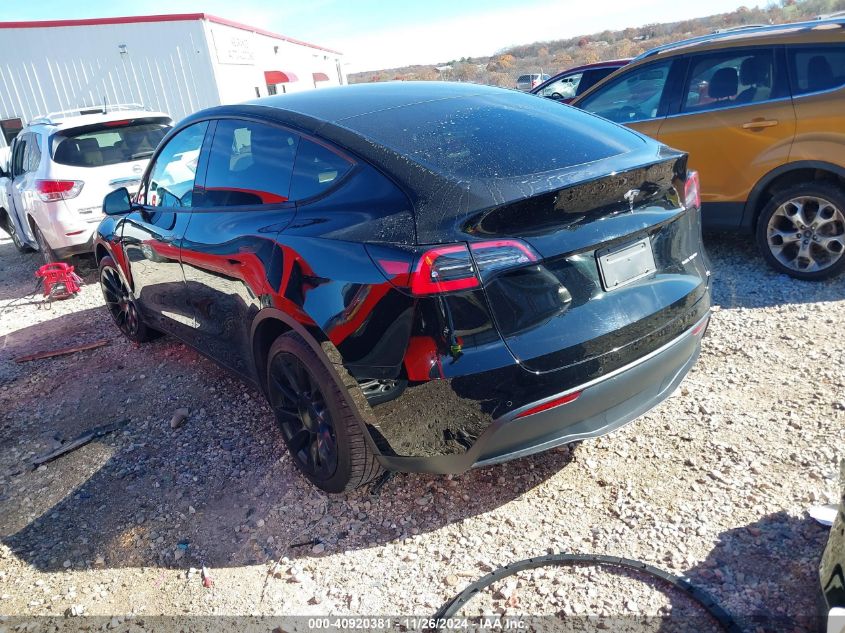 VIN 5YJYGDEE7MF185651 2021 Tesla Model Y, Long Rang... no.3