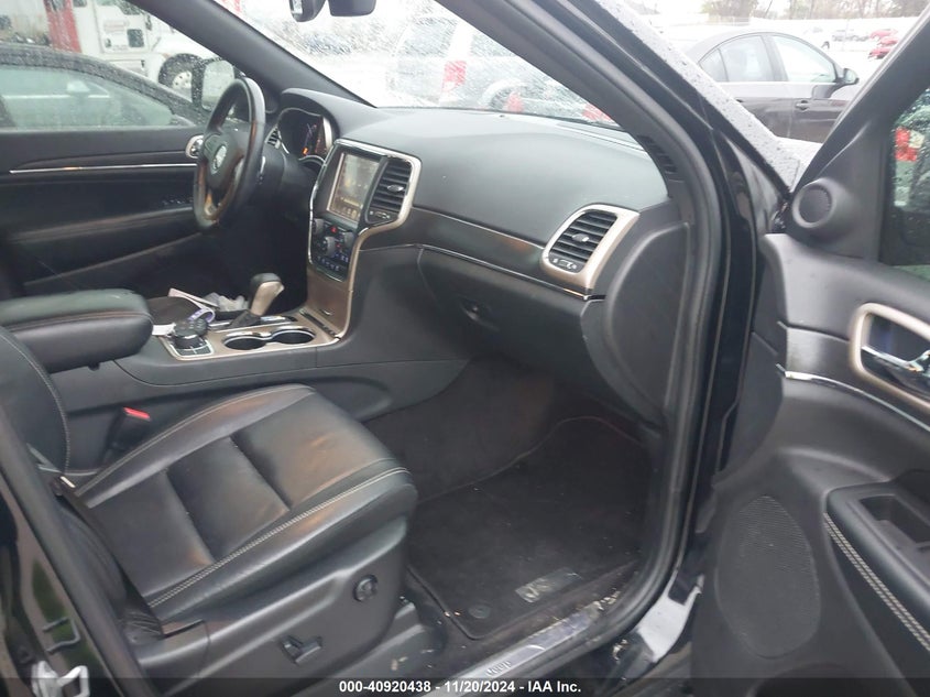VIN 1C4RJFBG8HC902309 2017 JEEP GRAND CHEROKEE LIMITED 4X4