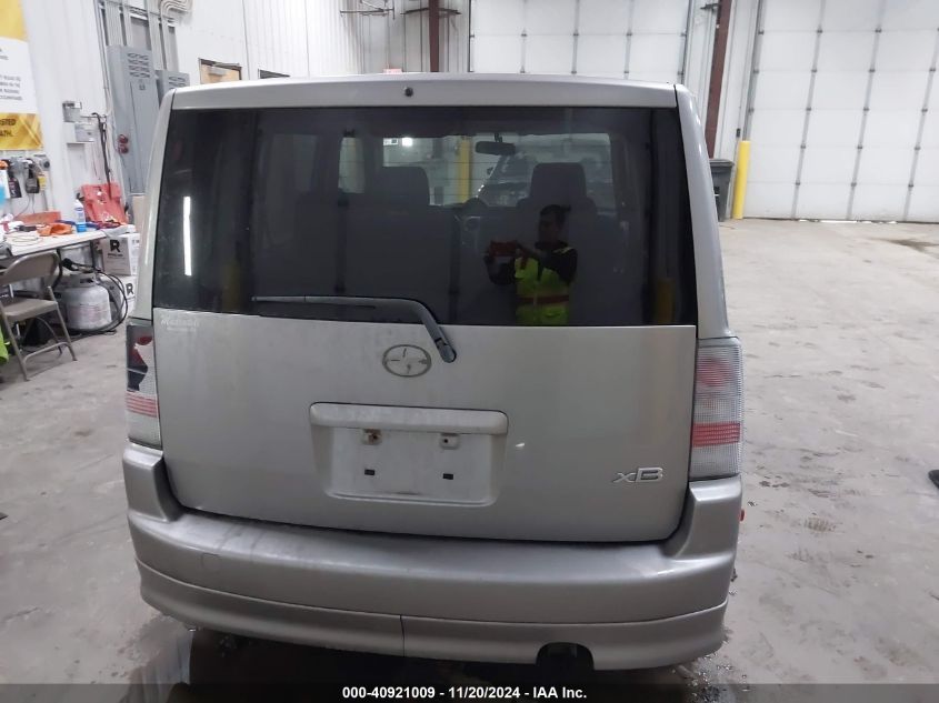 2005 Scion Xb VIN: JTLKT324854010720 Lot: 40921009