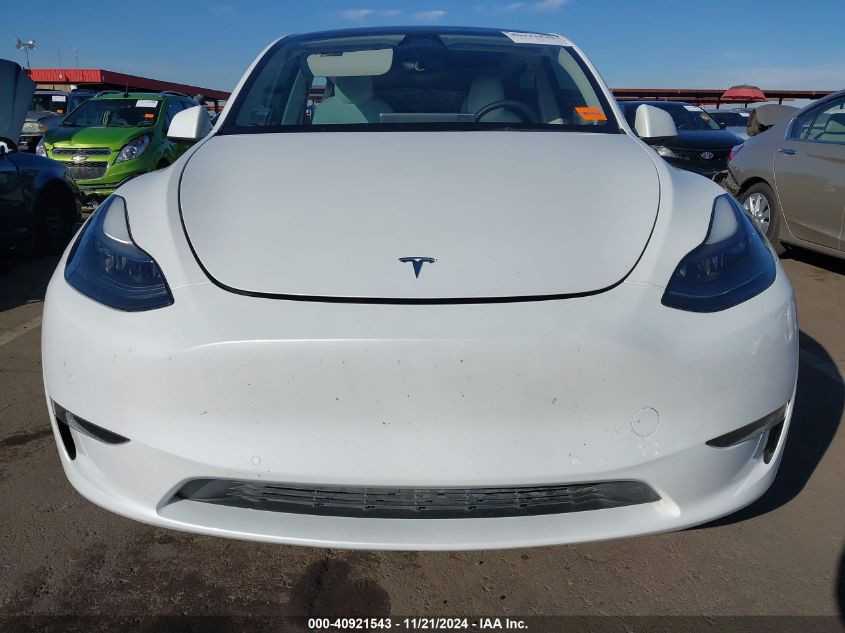 2022 Tesla Model Y Performance Dual Motor All-Wheel Drive VIN: 7SAYGDEF4NF452693 Lot: 40921543