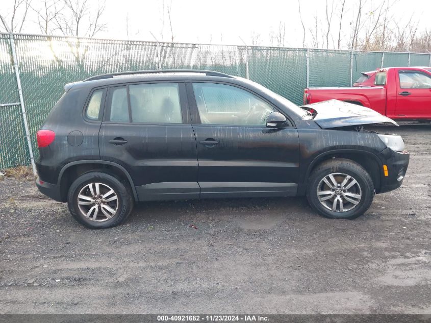 2017 Volkswagen Tiguan 2.0T/S VIN: WVGBV7AX7HK011765 Lot: 40921682