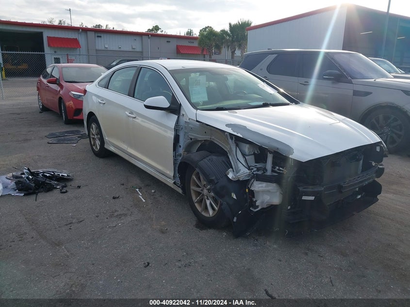 VIN 5NPE24AF7JH700919 2018 HYUNDAI SONATA SE