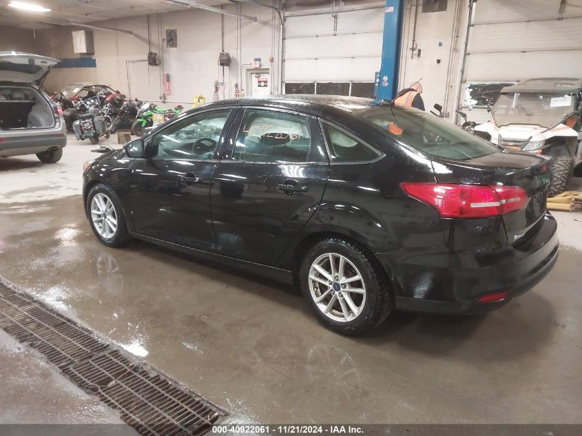 VIN 1FADP3F20HL265928 2017 FORD FOCUS no.3