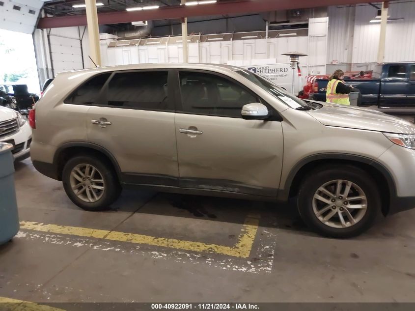 2014 KIA SORENTO LX - 5XYKT3A66EG550261