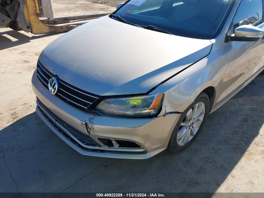 2015 Volkswagen Jetta 1.8T Se VIN: 3VWD17AJ8FM255593 Lot: 40922289