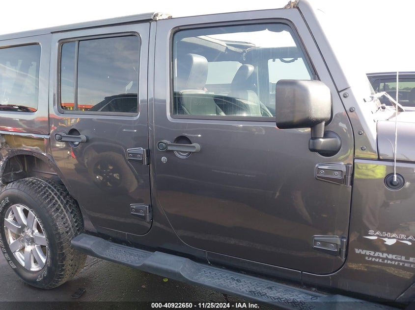 2016 JEEP WRANGLER UNLIMITED SAHARA - 1C4BJWEG4GL244015