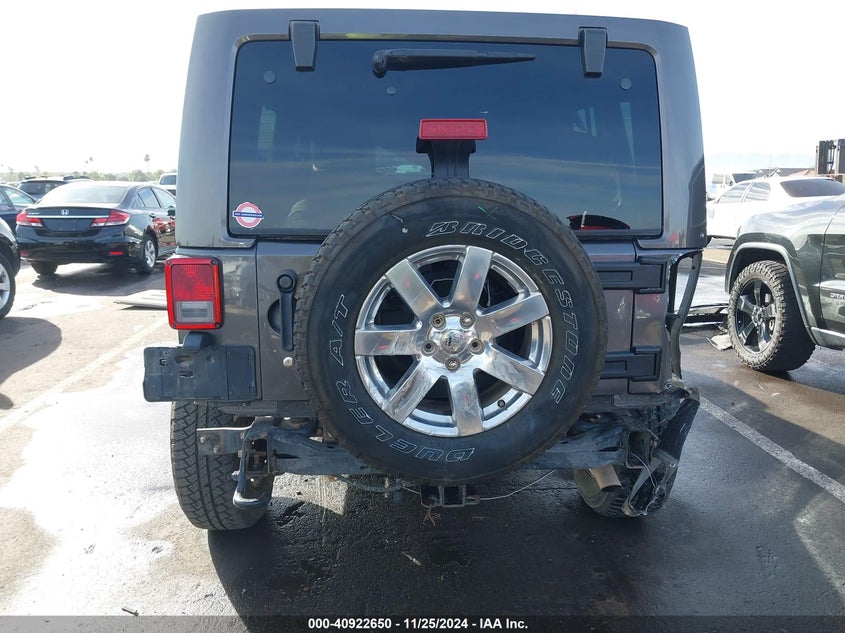 2016 JEEP WRANGLER UNLIMITED SAHARA - 1C4BJWEG4GL244015