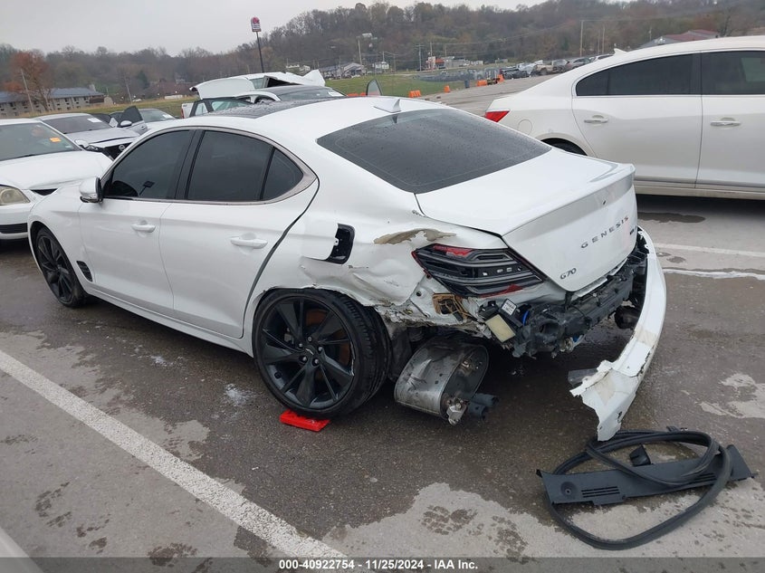 2022 GENESIS G70 VIN: KMTG54TE3NU087411