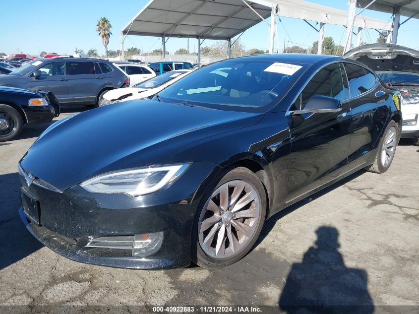 2018 Tesla Model S 100D/75D/P100D VIN: 5YJSA1E26JF275543 Lot: 40922883