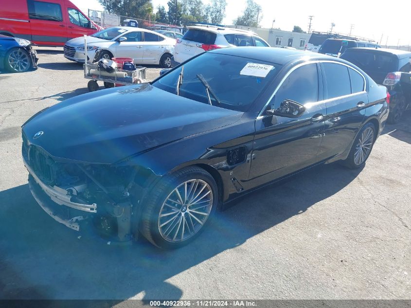 VIN WBAJA9C5XJB250376 2018 BMW 5 Series, 530E Iperf... no.2